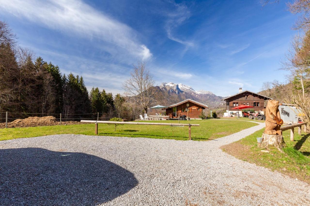 Вилла Sauvage Les Combes  Экстерьер фото